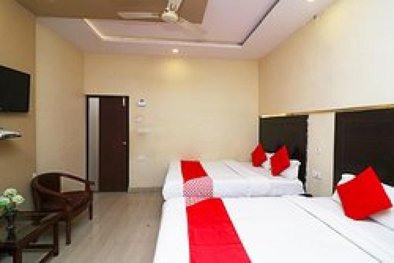 Capital O Hotel Surya Continental Lucknow Exterior photo